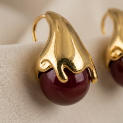 Golden Drip Teardrop Earrings Detail view