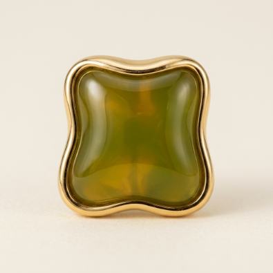 Ripple Frame Stone Studs Detail view